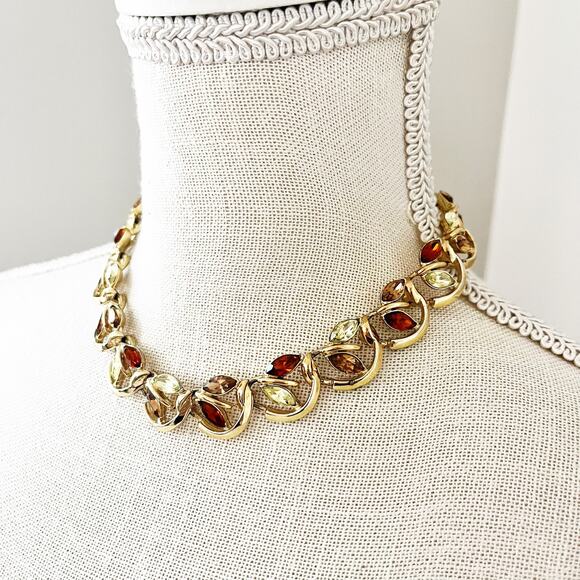 Coro Mid-Century Vintage Rhinestone Leaf Collar Necklace - Picture 2 of 9